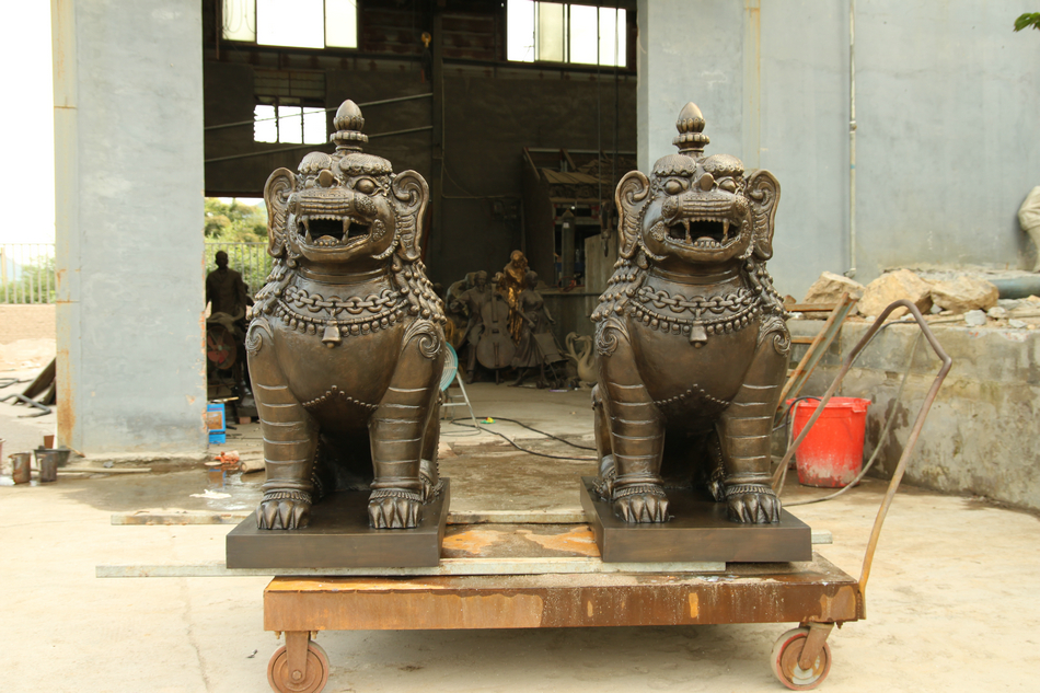 auspicious beast sculpture series